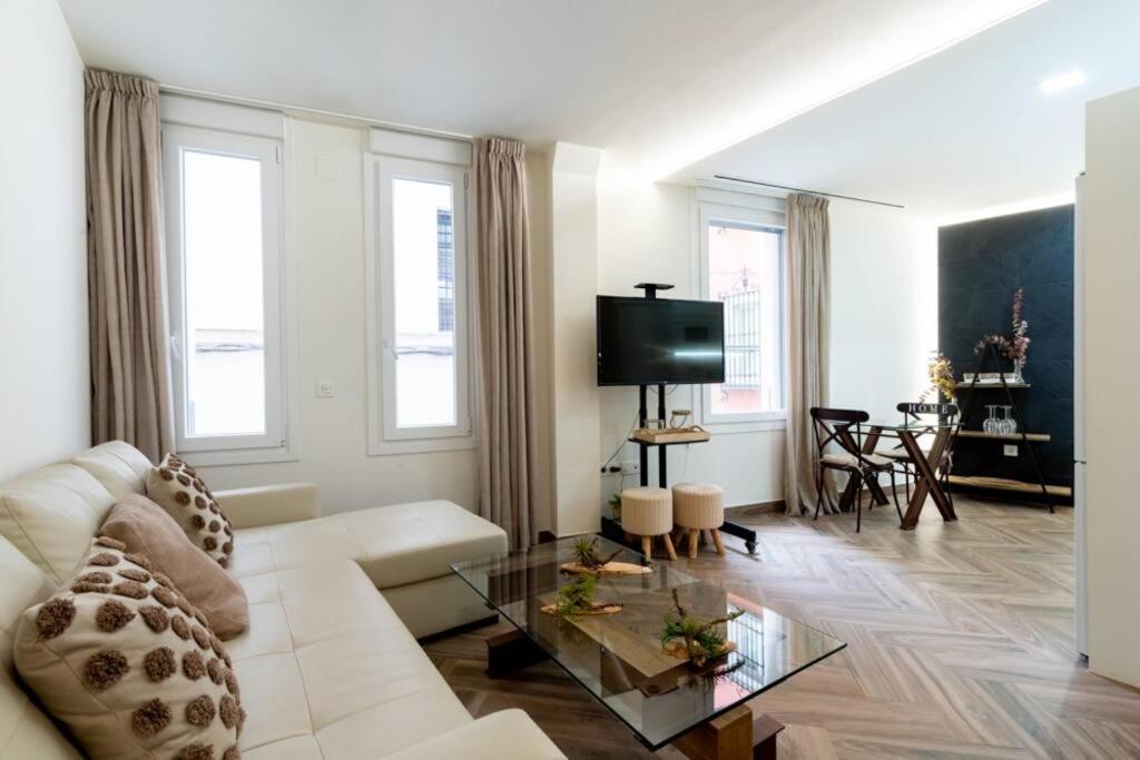 Murillo Fantastic Apartment Downtown Sevilla ภายนอก รูปภาพ